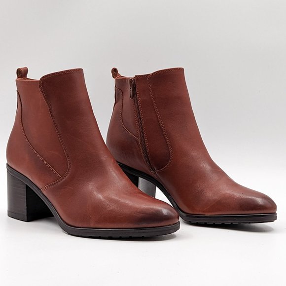 naturalizer cassandra leather ankle boots